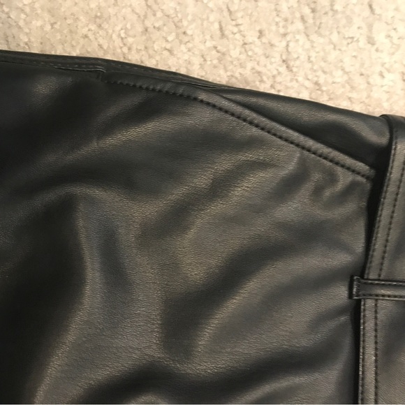 NWT. ANN TAYLOR faux leather Belted Slim Taper Pants trouser, Black, size 2 - Picture 6 of 9